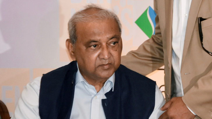 https://www.salarnews.in/public/uploads/images/newsimages/maannewsimage14082025_172418_728x410 Design (2).png